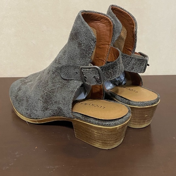 Lucky Brand LIKE NEW little girls 13 open toe buckle back stack heel bootie - Picture 7 of 8